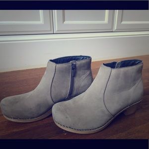 Dansko Maria Bootie in Taupe size 38